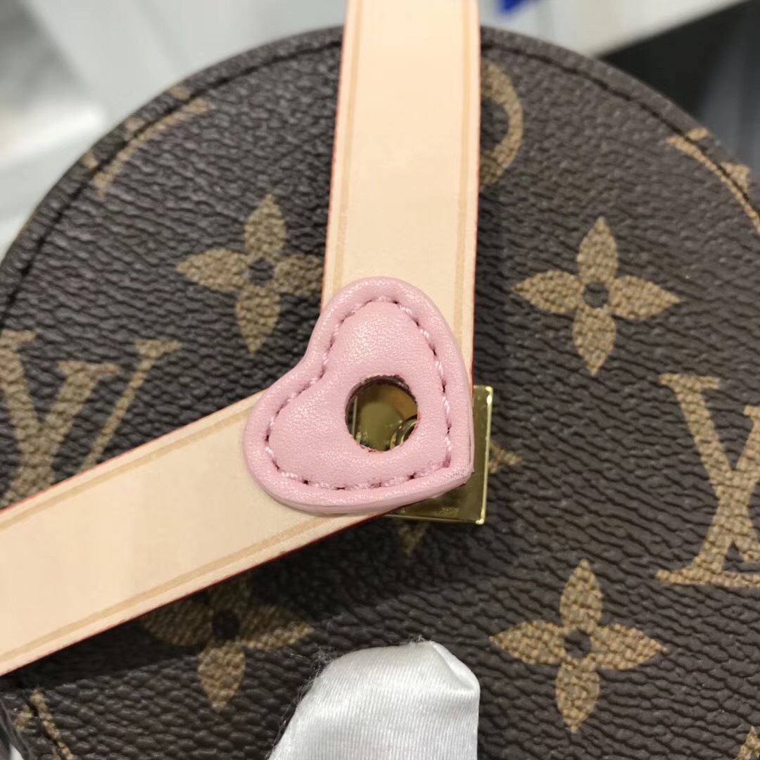 LV LOCK ME BOX GM GI0352
