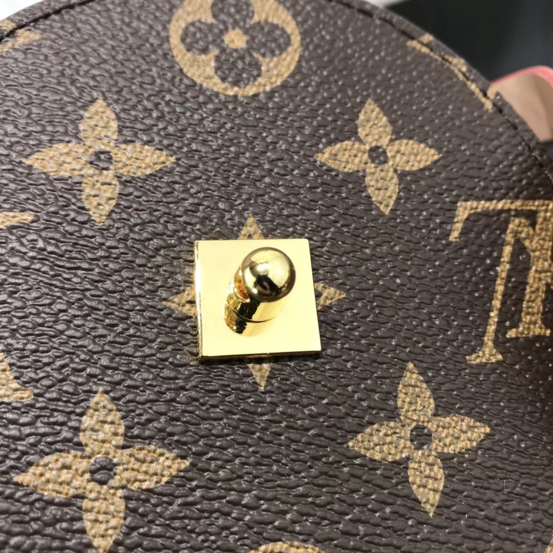 LV LOCK ME BOX GM GI0352