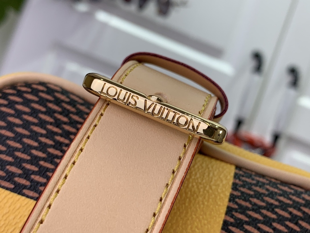 LV Locker Dopp Kit   n40567 