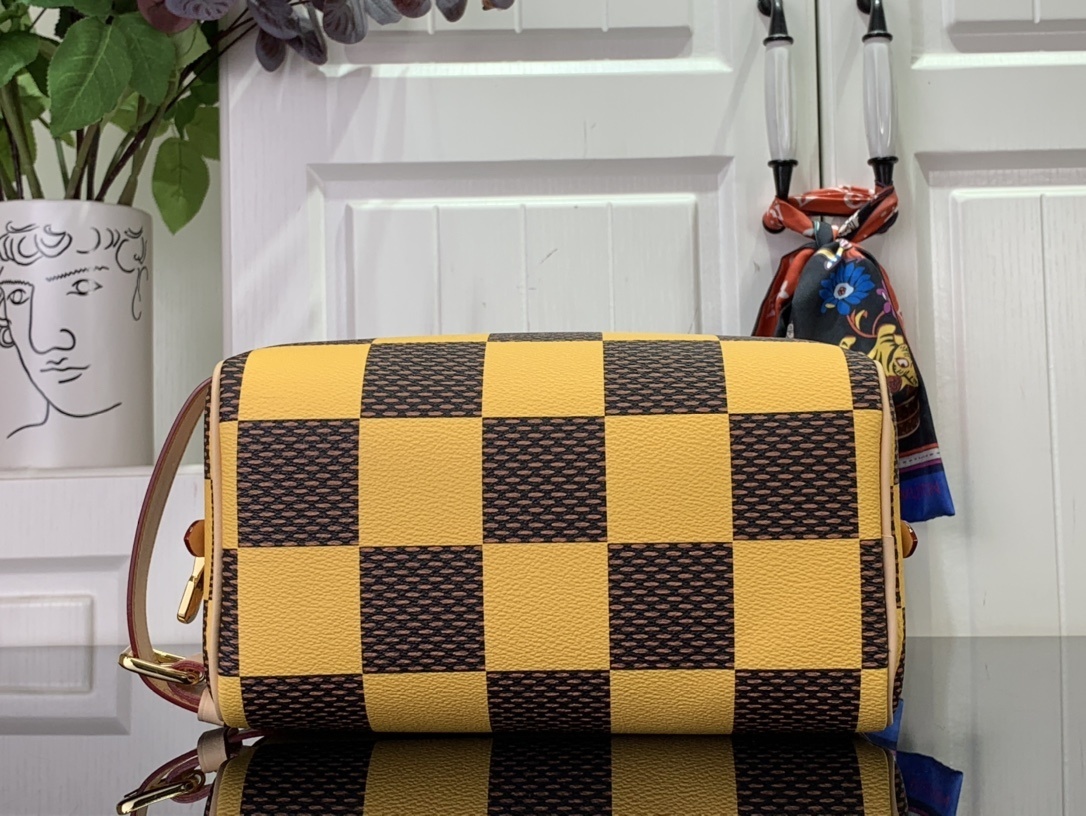 LV Locker Dopp Kit   n40567 