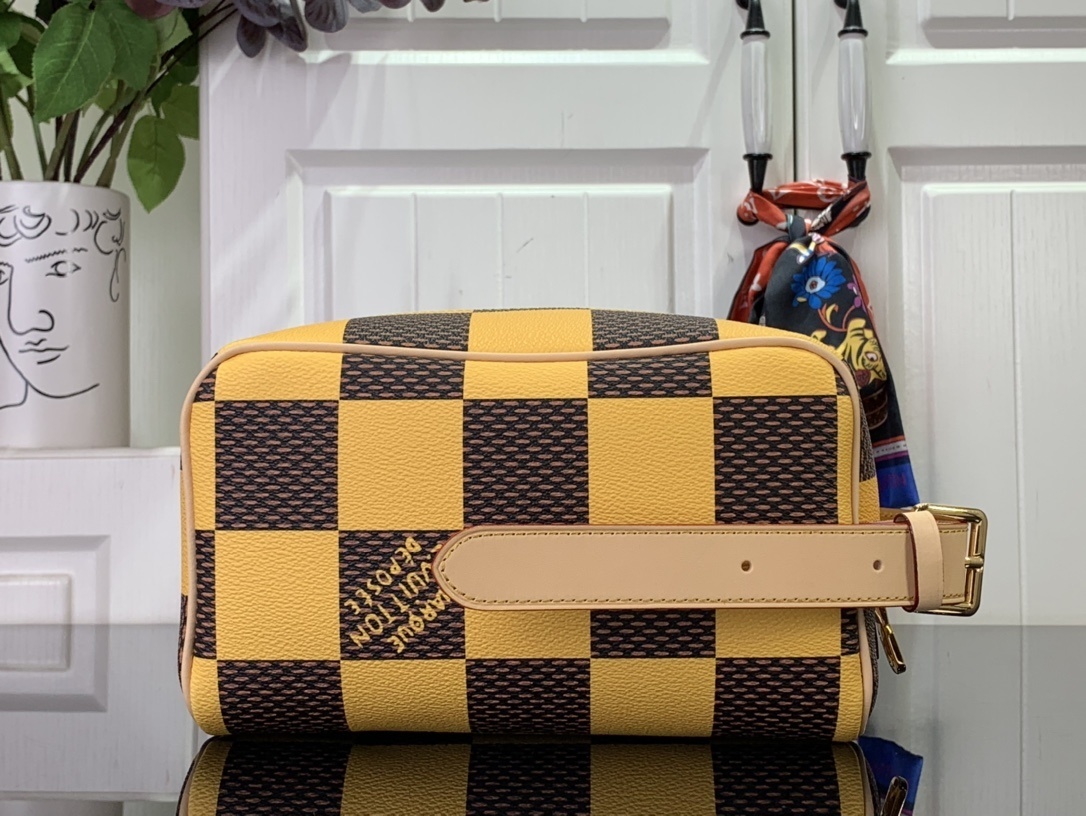 LV Locker Dopp Kit   n40567 