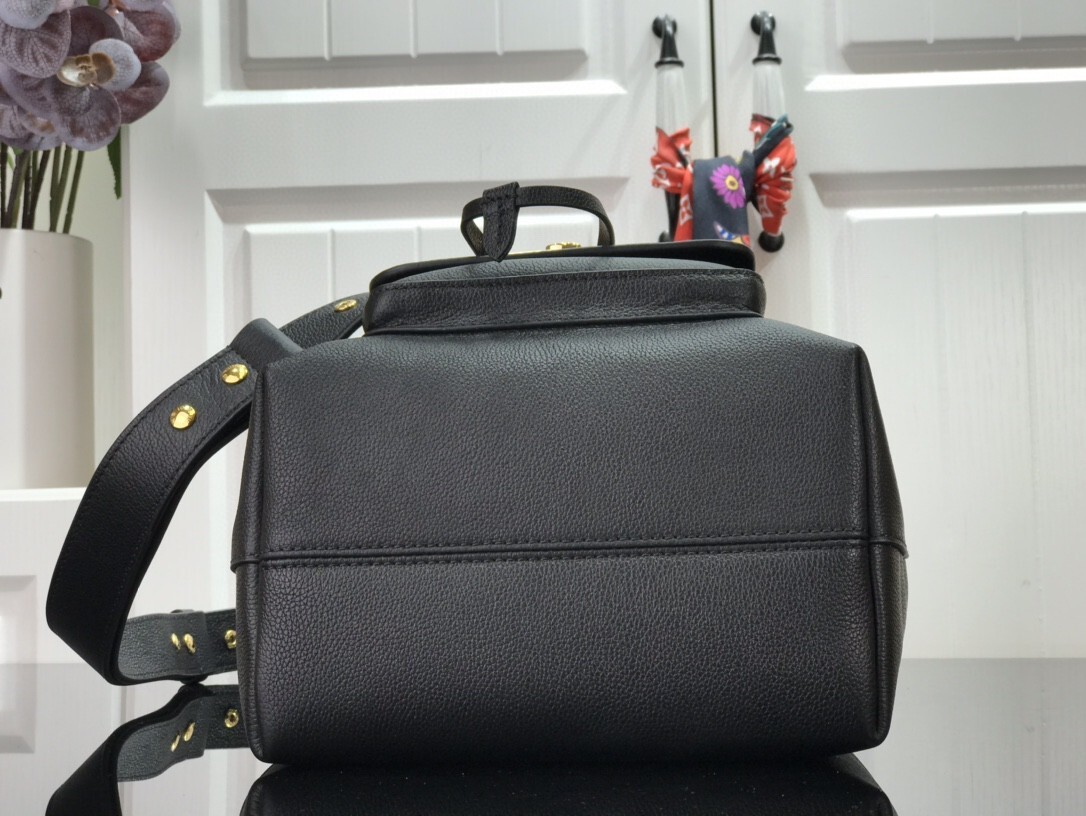 LV LOCKME BUCKET M57687