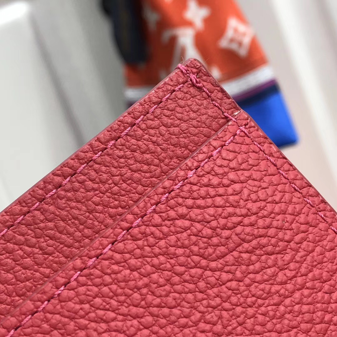 LV LOCKME CARD HOLDER M68556