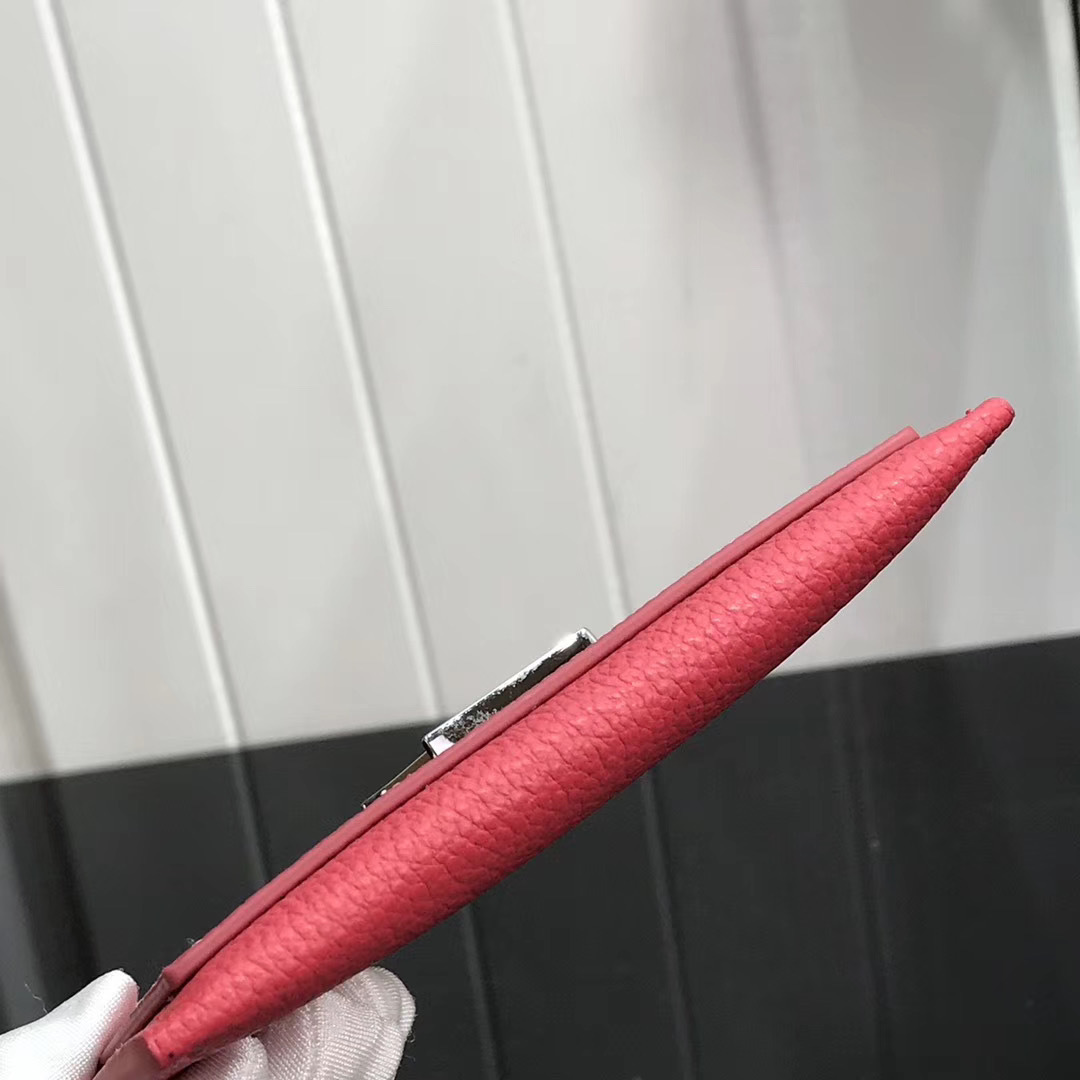 LV LOCKME CARD HOLDER M68556