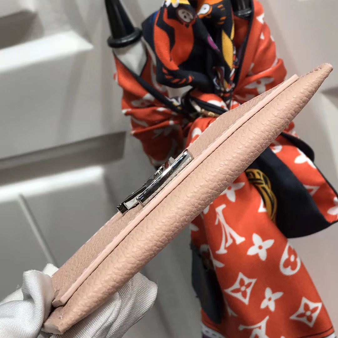 LV LOCKME CARD HOLDER M68556