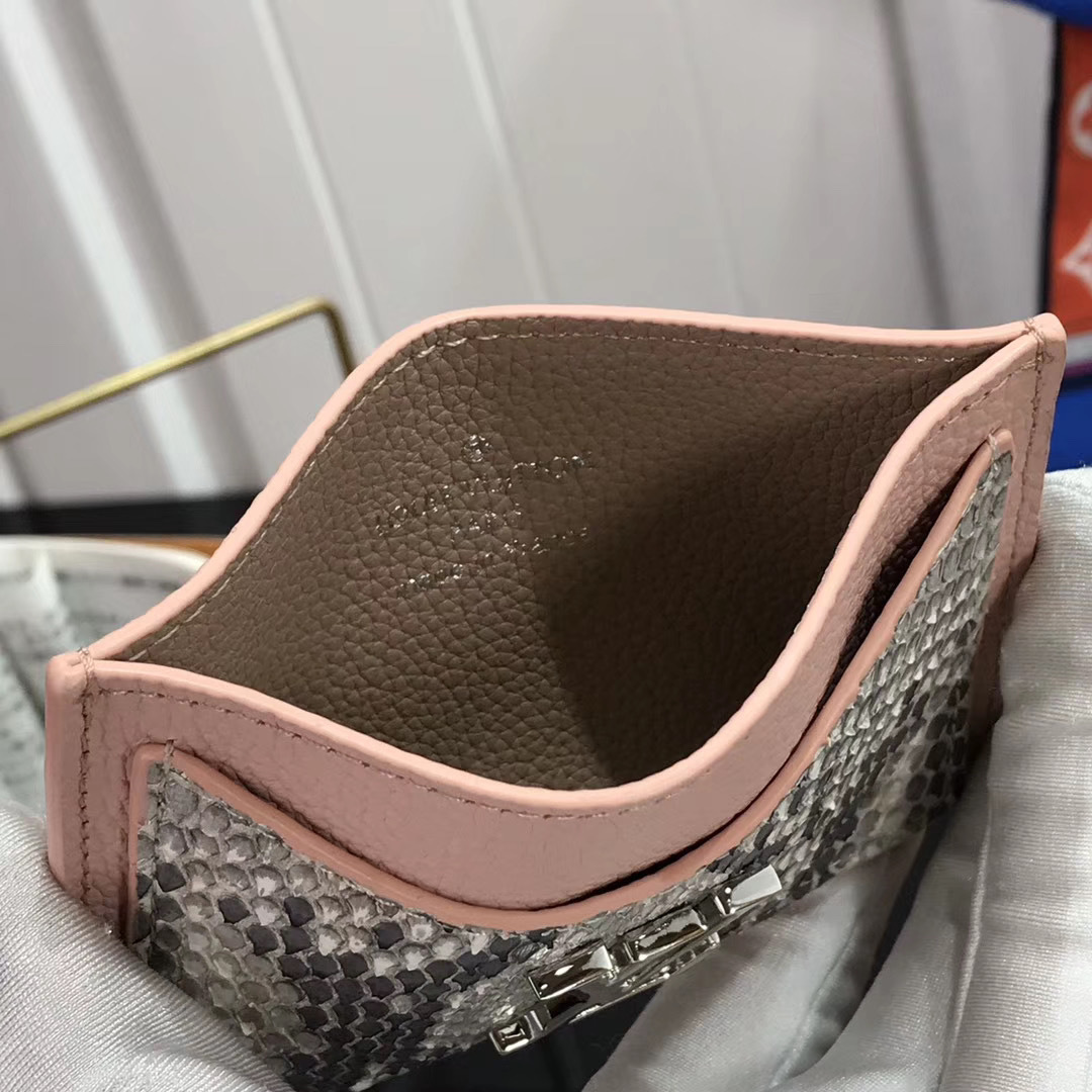 LV LOCKME CARD HOLDER N97001