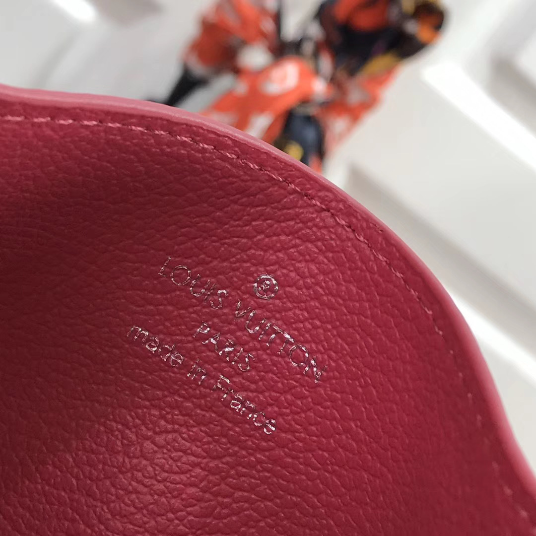 LV LOCKME CARD HOLDER N97001