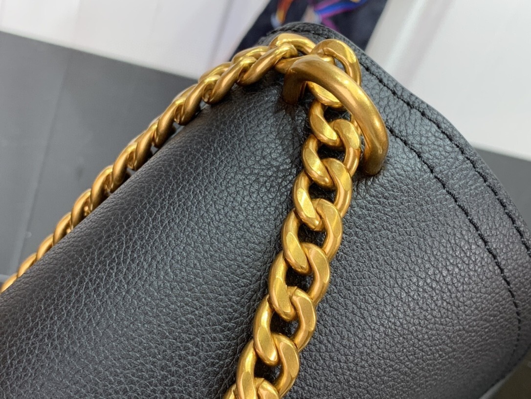 LV LOCKME CHAIN PM M57073