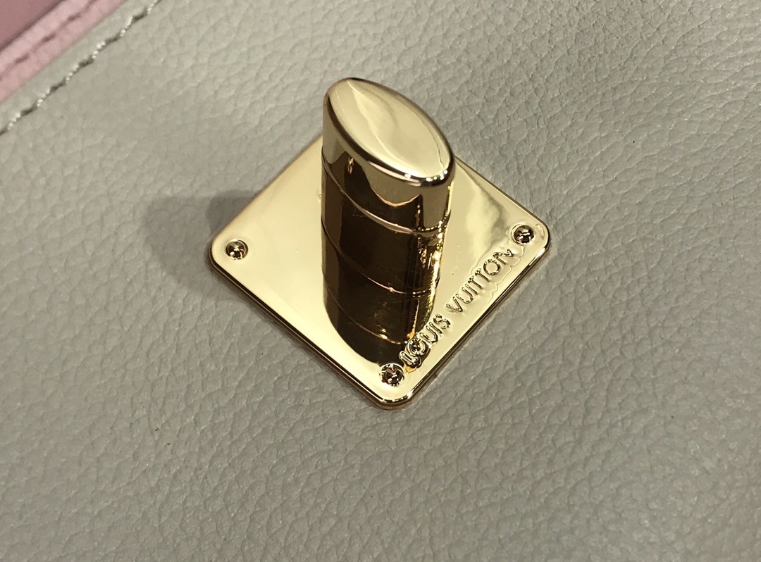 LV LOCKME TENDER M58557