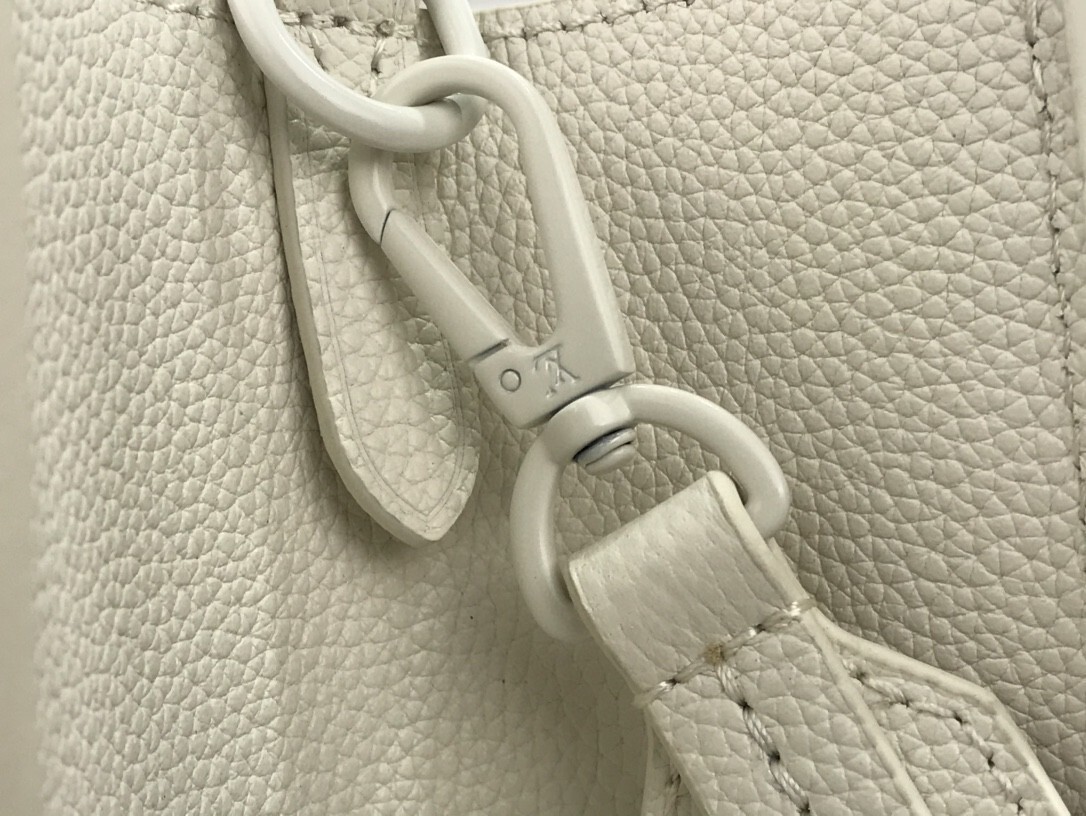 LV LOCKME TOTE GM M55846 