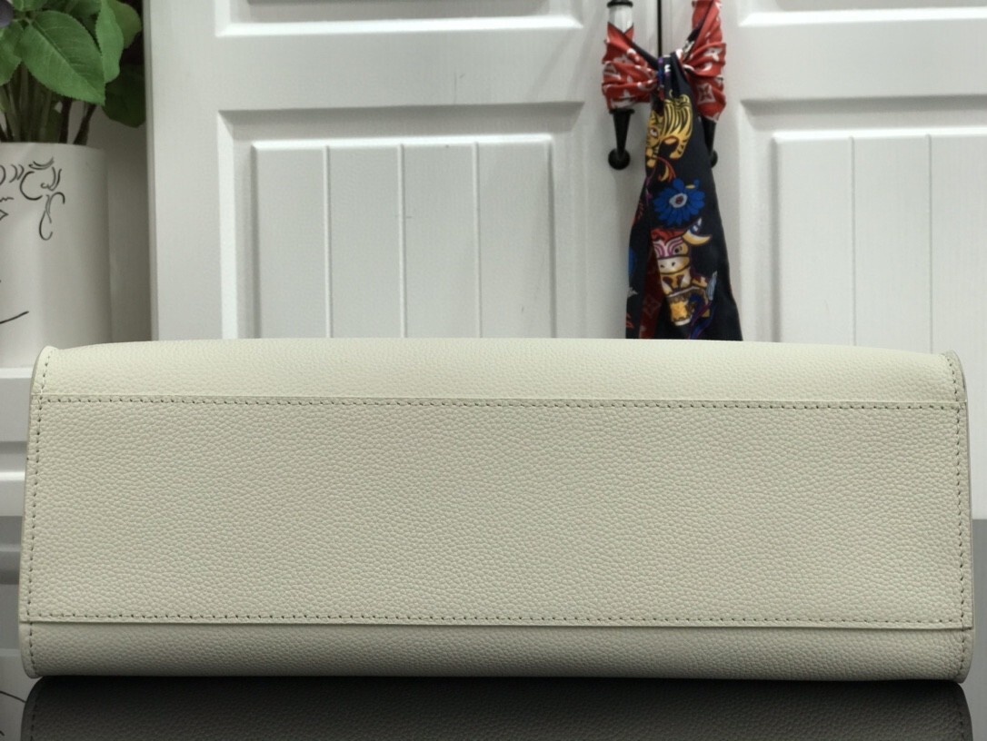 LV LOCKME TOTE GM M55846 