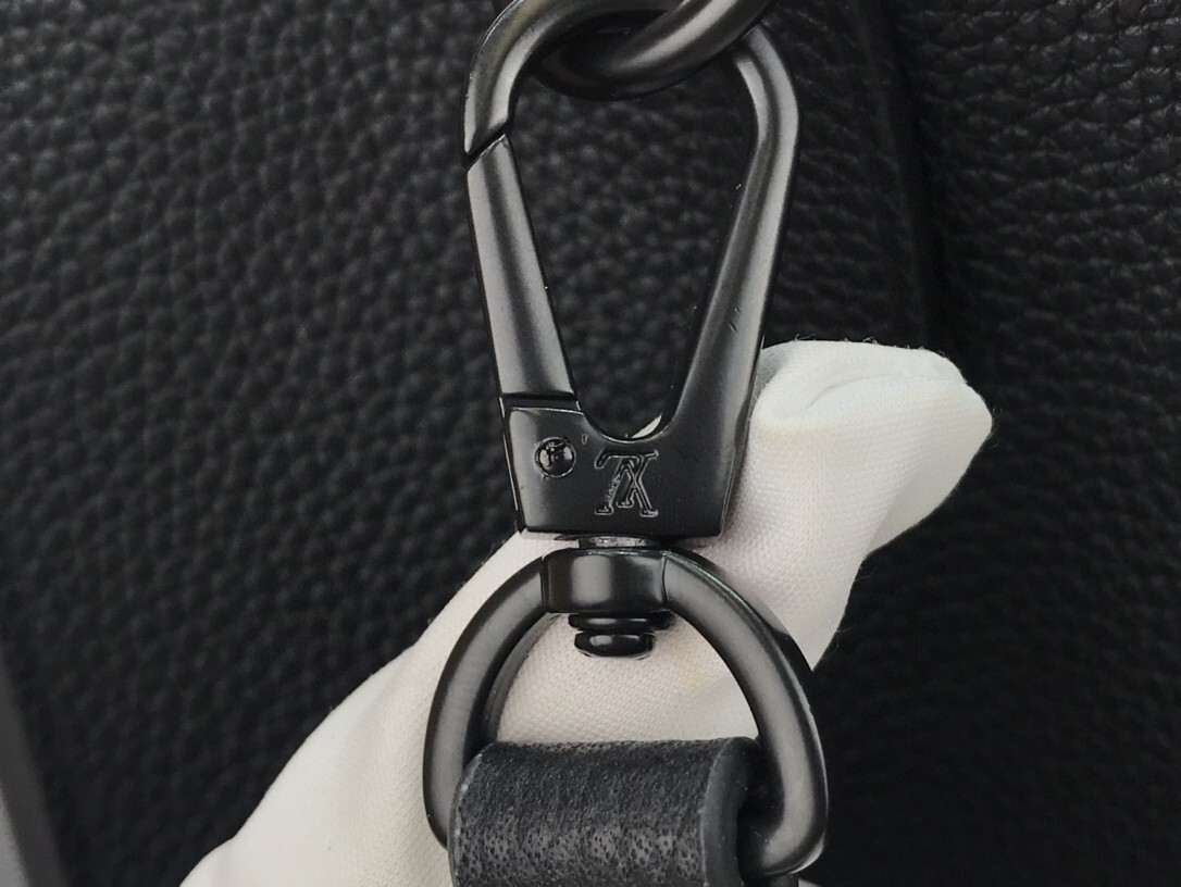 LV LOCKME TOTE GM M55846 