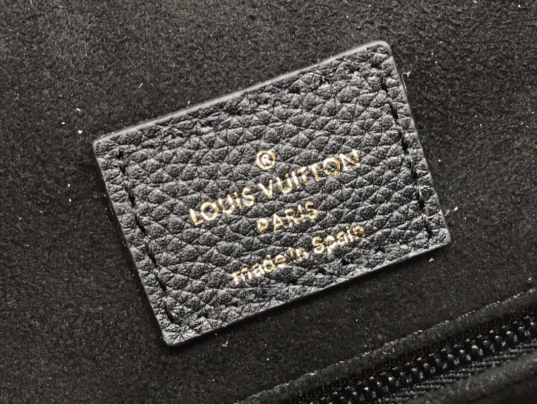 LV LOCKME TOTE GM M55846 