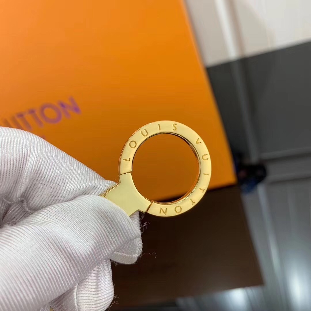 LV LOVE LOCK HEART AND KEYS CHAIN BAG CHARM AND KEY HOLDER M67437