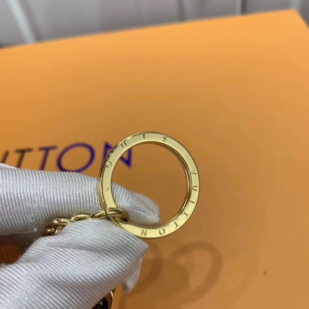 LV LOVE LOCK HEART AND KEYS CHAIN BAG CHARM AND KEY HOLDER M67438