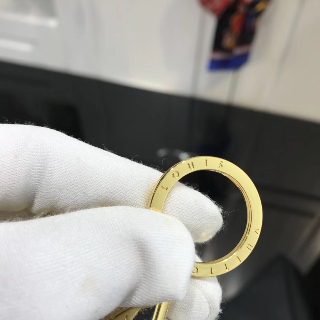 LV LOVE NOTE ENVELOPE BAG CHARM AND KEY HOLDER M67400