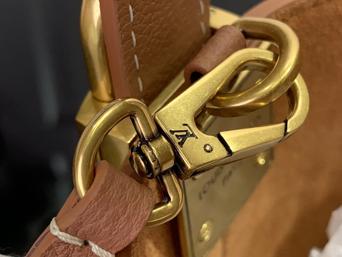 LV LOW KEY ALL IN BB m14416