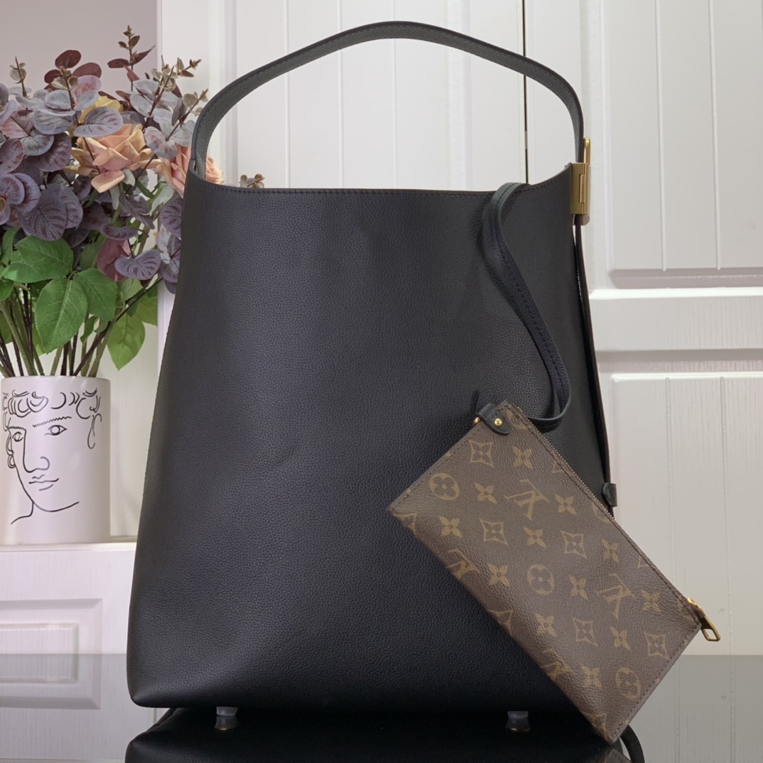 LV Low Key Hobo M24856A