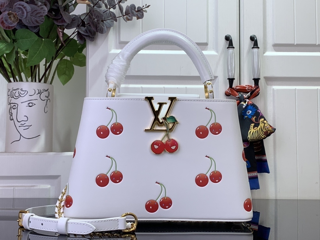 LV LV x TM CAPUCINES m13251