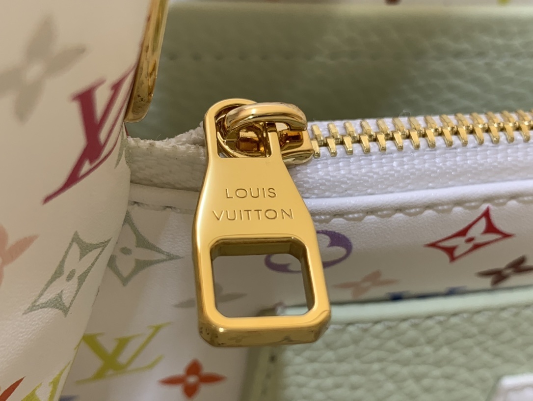 LV LV x TM CAPUCINES mini m13253