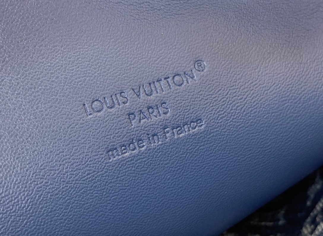 LV LV x TM COUSSIN m14978