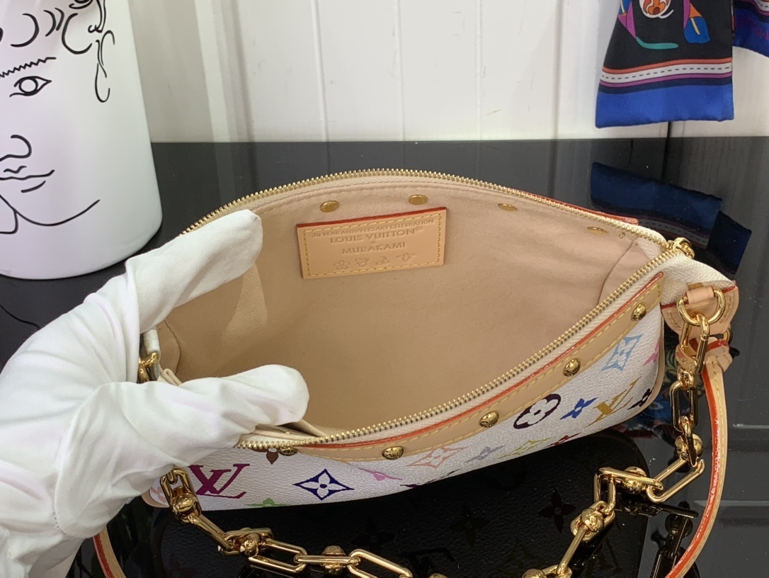 LV LV x TM POCHETTE ACCESSOIRES  m13663 