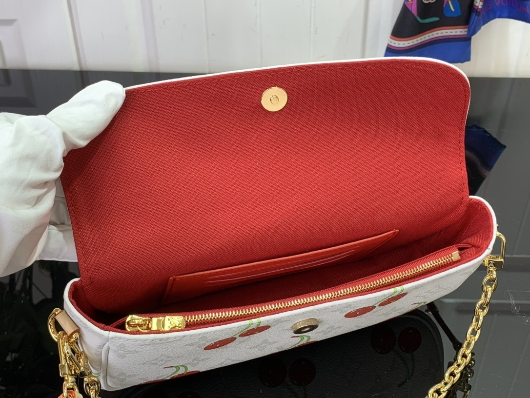 LV LV x TM wallet ON CHAIN IVY m14239