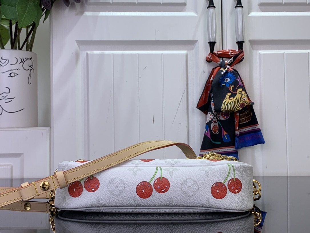 LV LV x TM wallet ON CHAIN IVY m14239