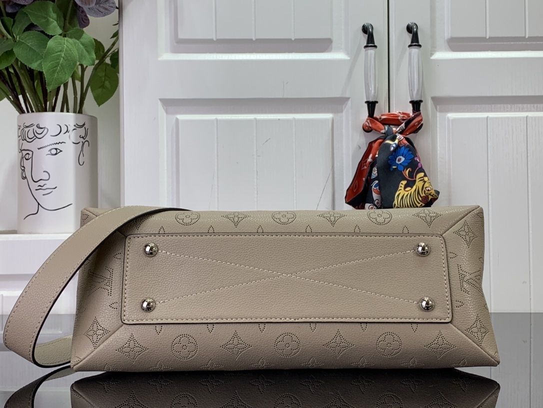 LV Mahina Hand It All M24255 