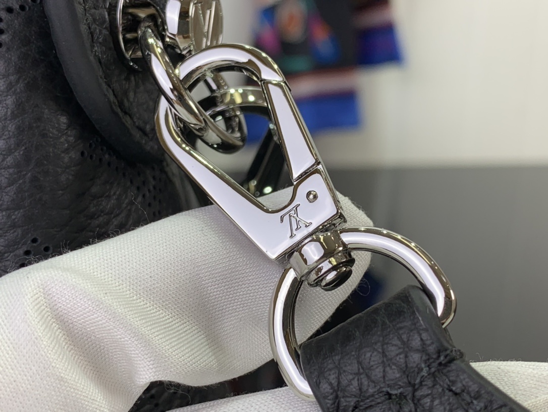 LV Mahina Hand It All M24255A 