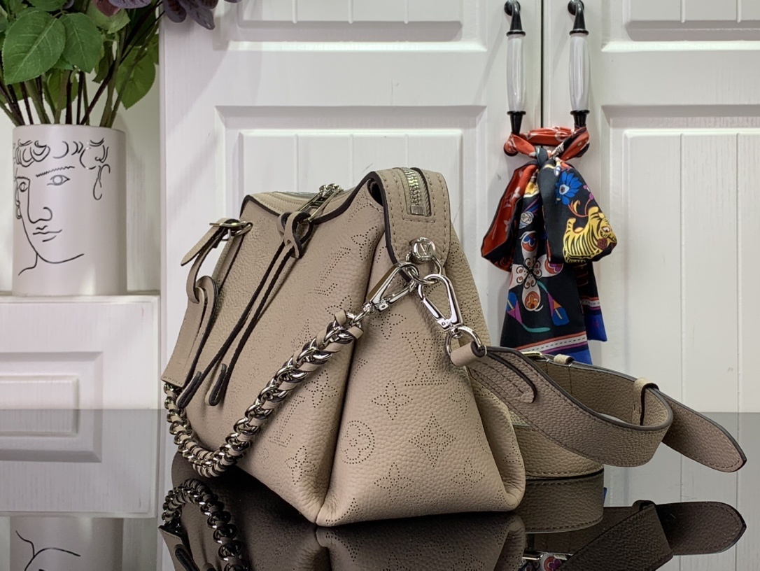 LV Mahina Hand It All M24255A 