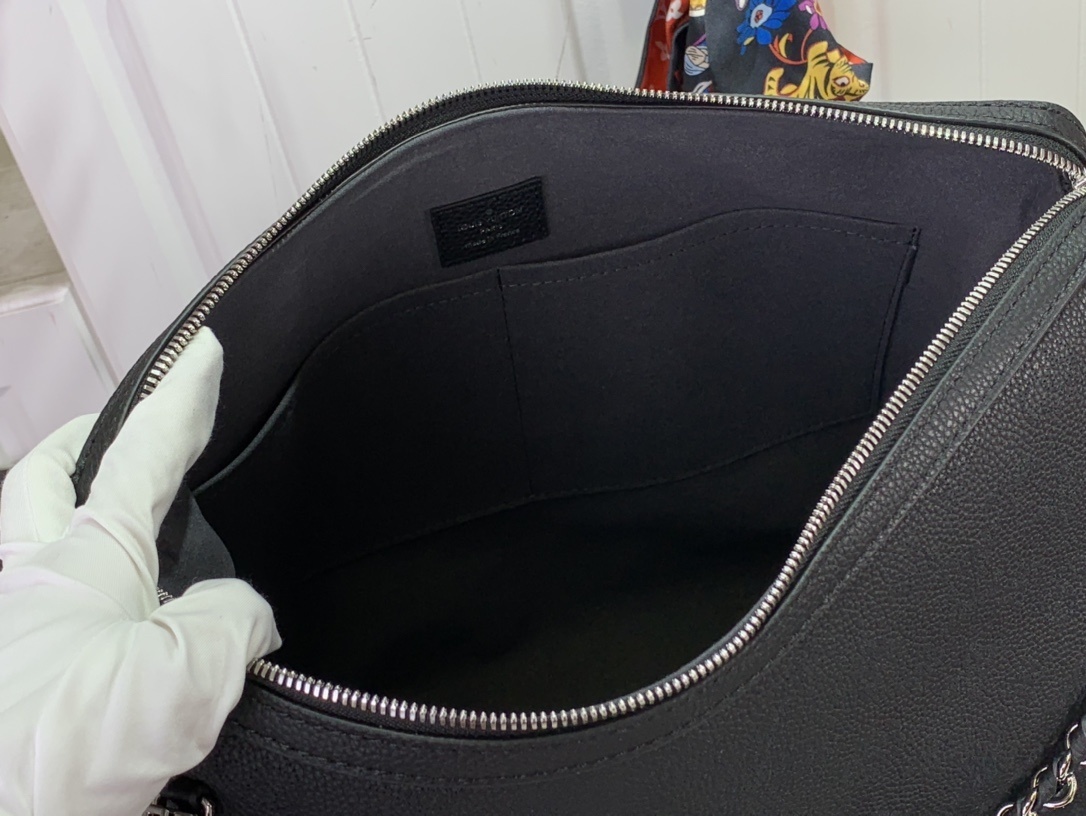 LV Mahina Hand It All M34132 