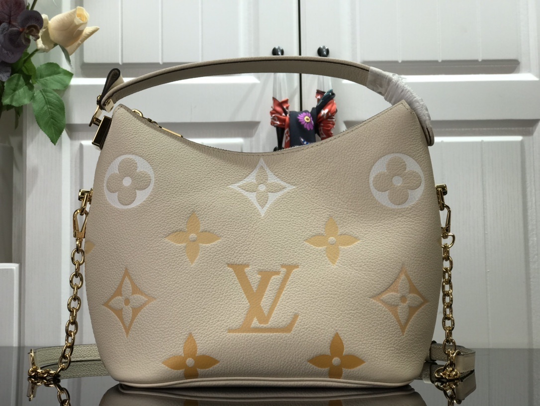 LV MARSHMALLOW M45698