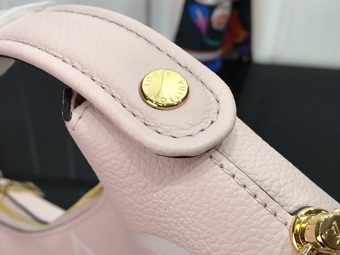 LV MARSHMALLOW M45698