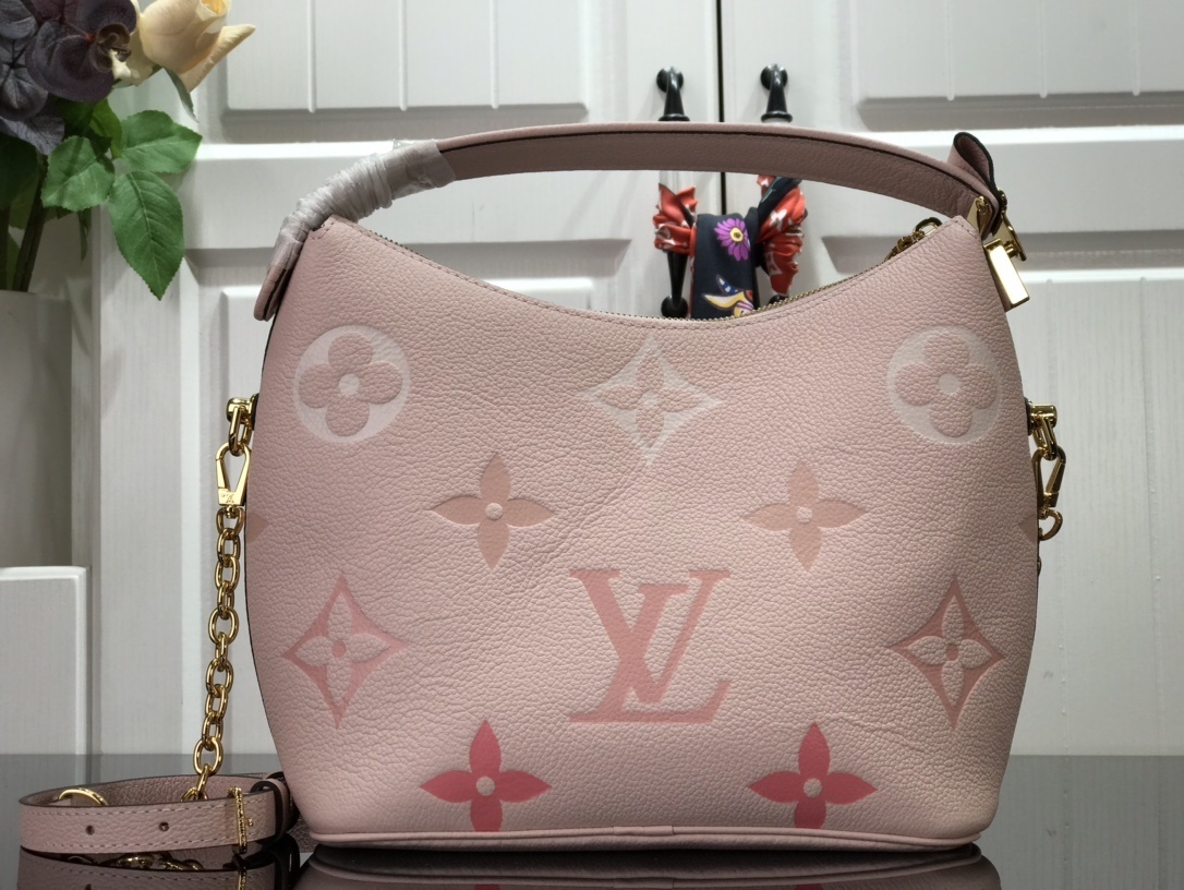 LV MARSHMALLOW M45698