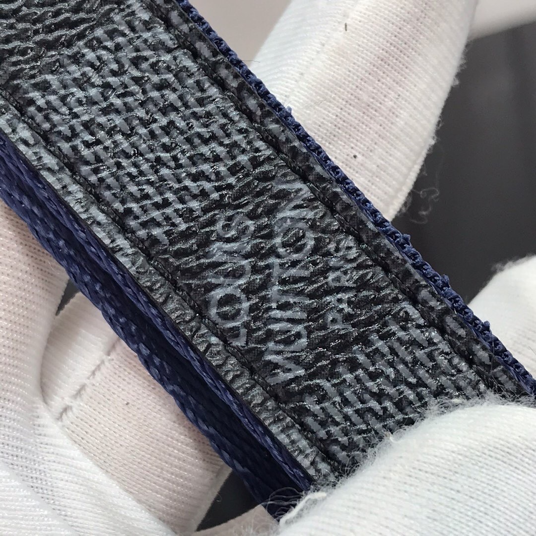 LV MATCHPOINT DRAGONNE KEY HOLDER M68279