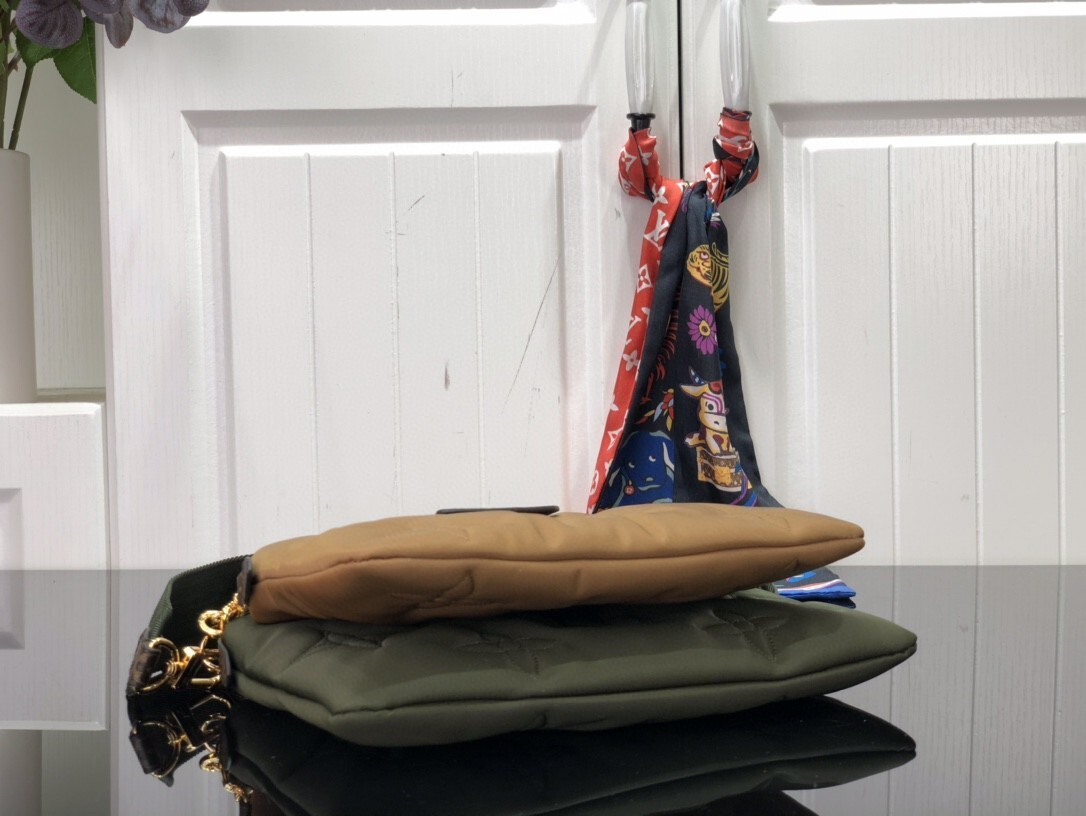 LV MAXI MULTI POCHETTE ACCESSOIRES M58977 