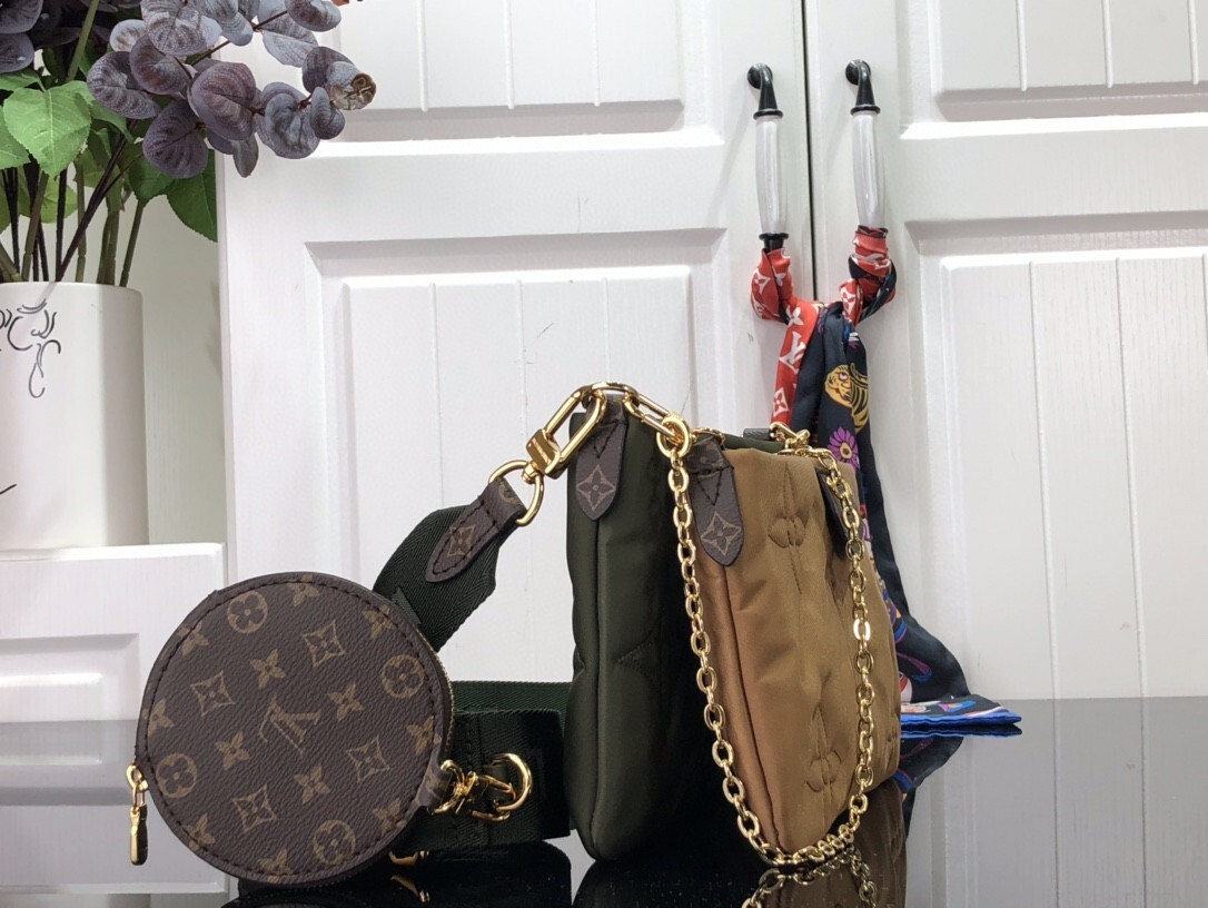 LV MAXI MULTI POCHETTE ACCESSOIRES M58977 