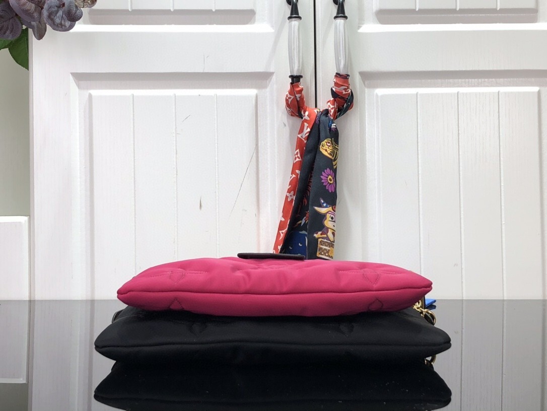 LV MAXI MULTI POCHETTE ACCESSOIRES M58977 