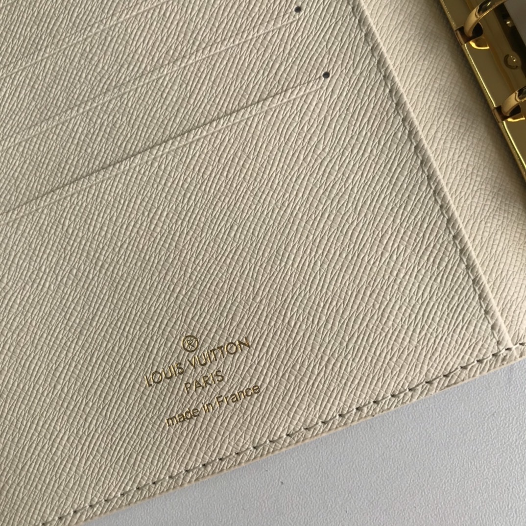 LV MEDIUM RING AGENDA COVER R20105 