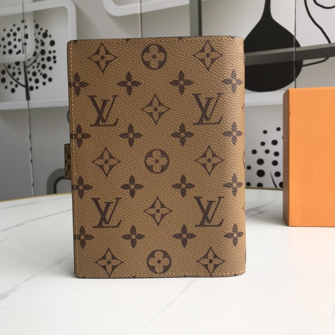 LV MEDIUM RING AGENDA COVER R20105