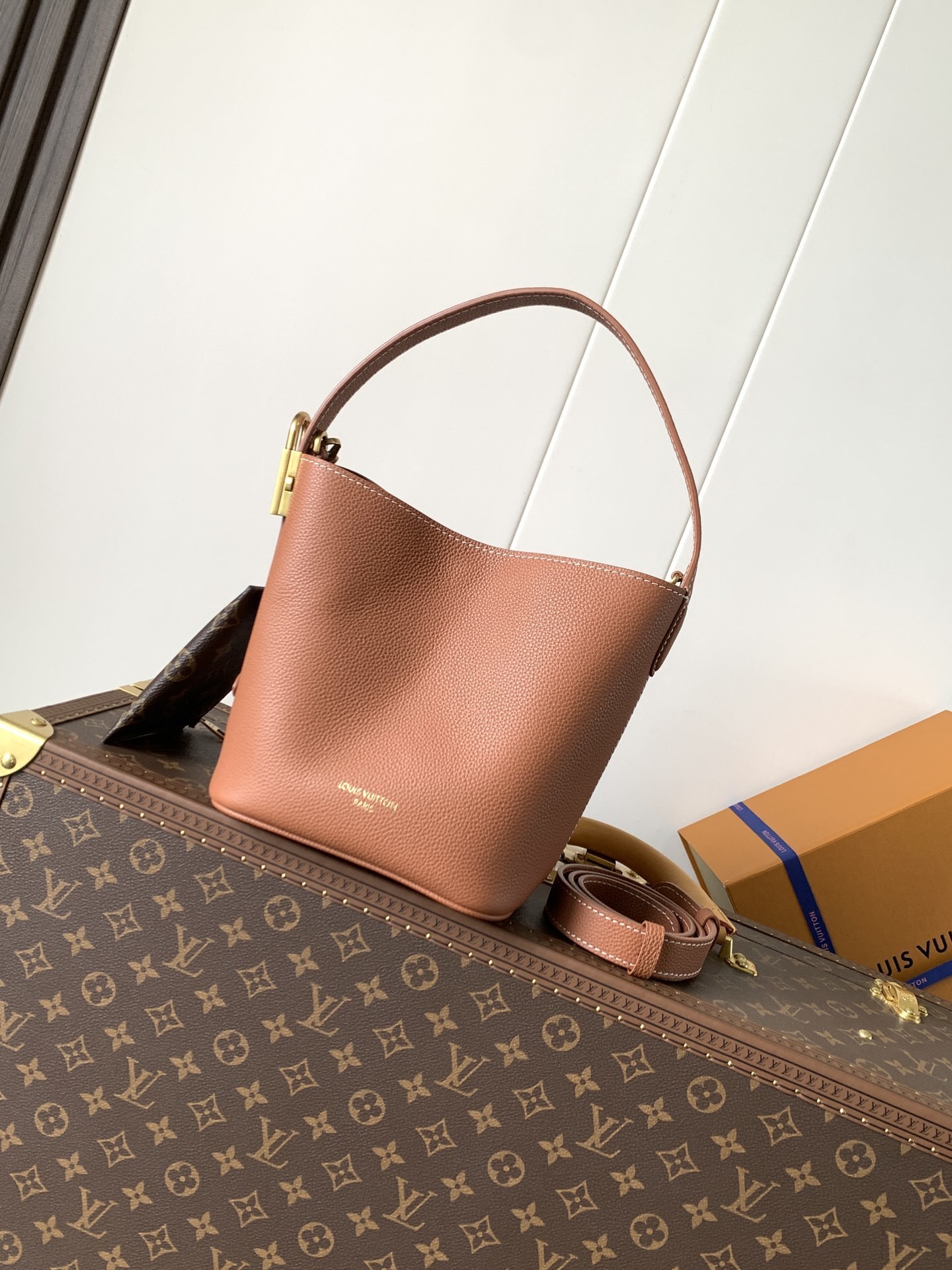 LV MEN bag 50817A