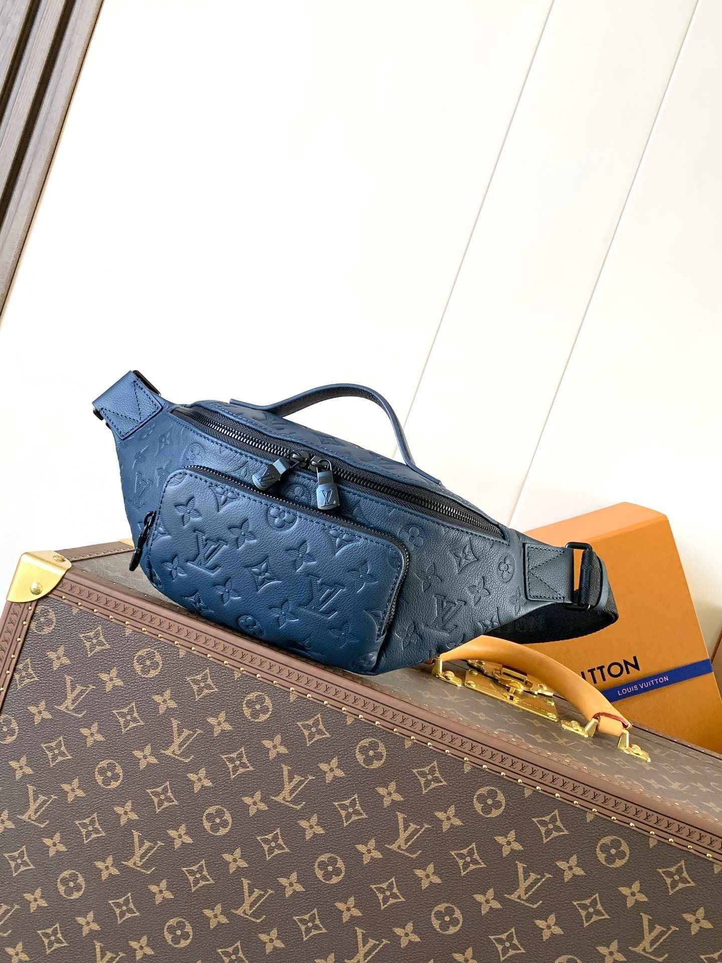 LV MEN bag 50817A