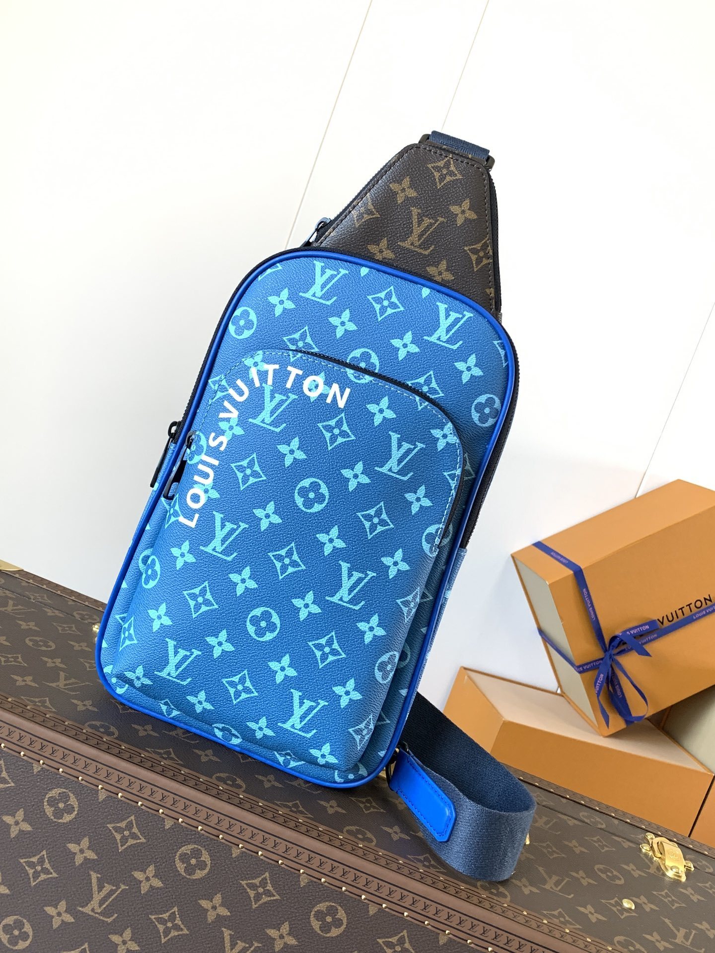 LV MEN bag 50817A