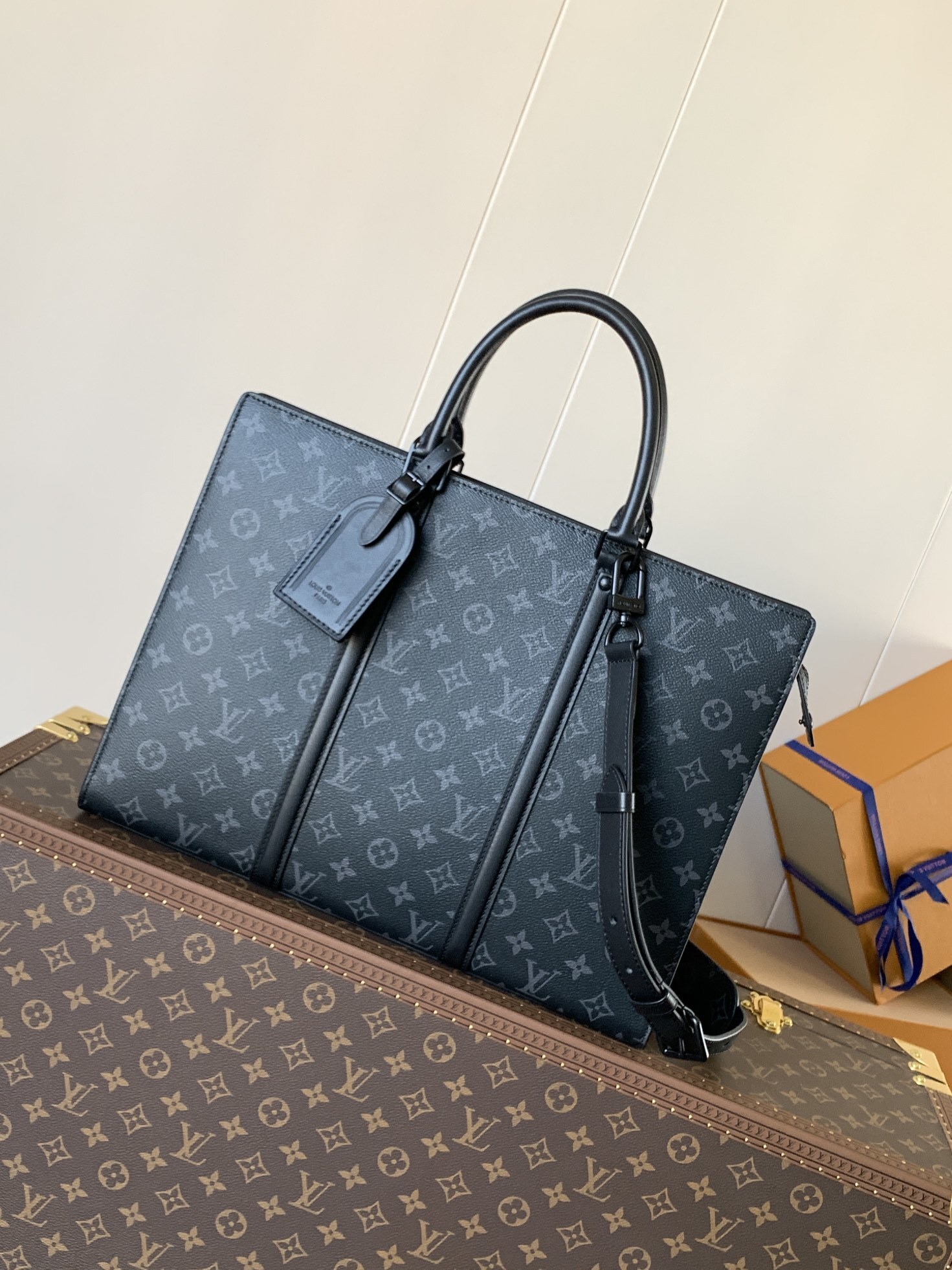 LV MEN bag 50817A