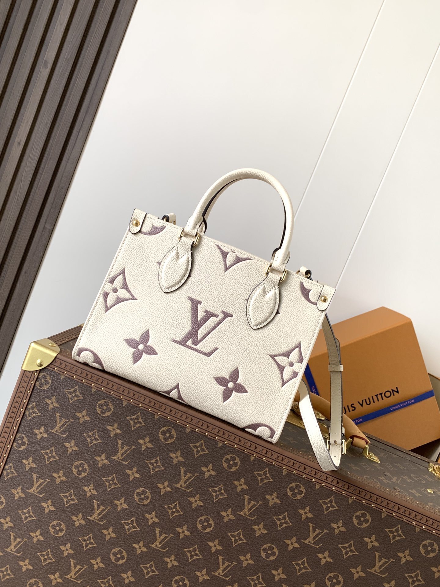 LV MEN bag 50817A