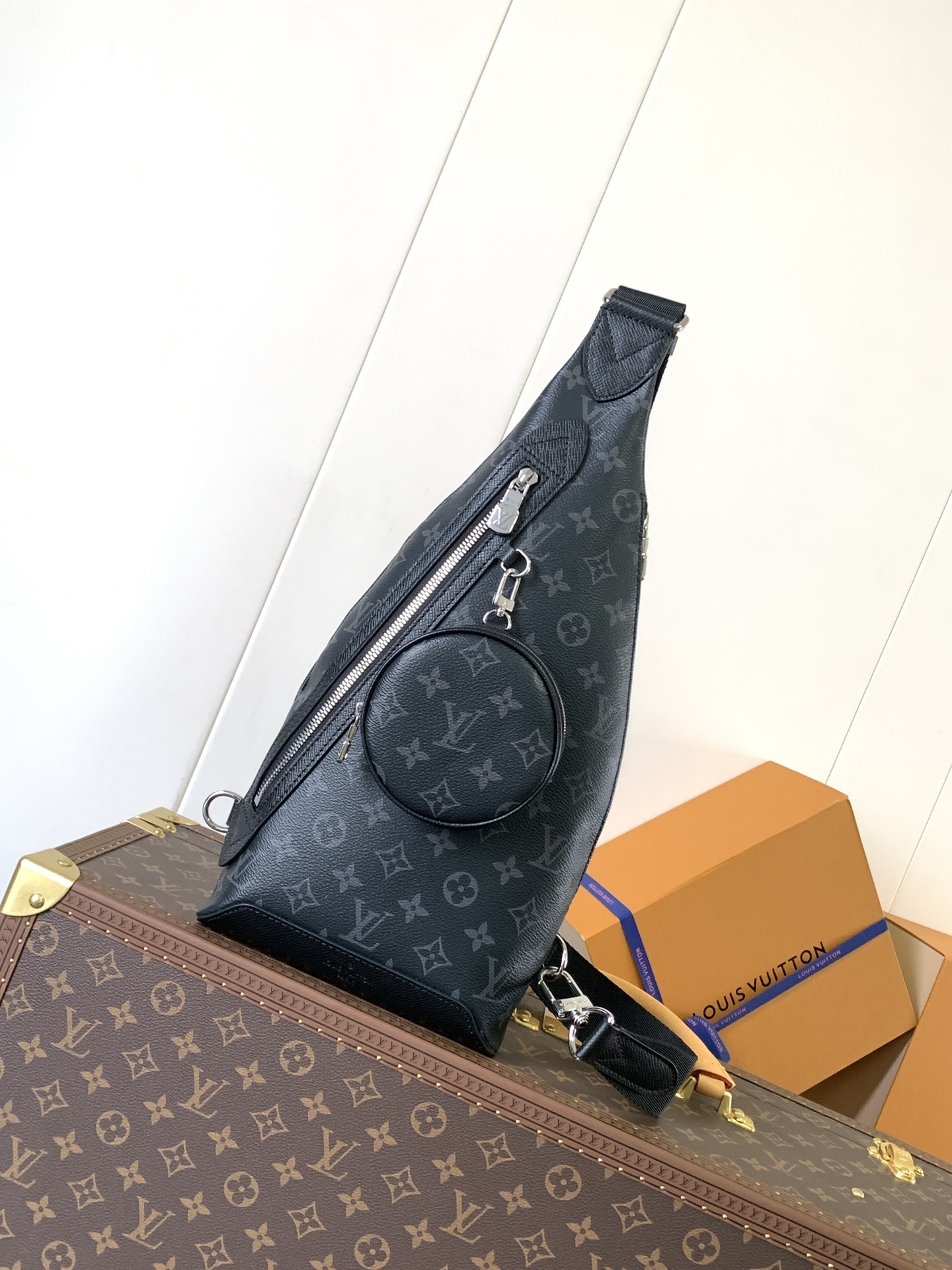 LV MEN bag 50817A