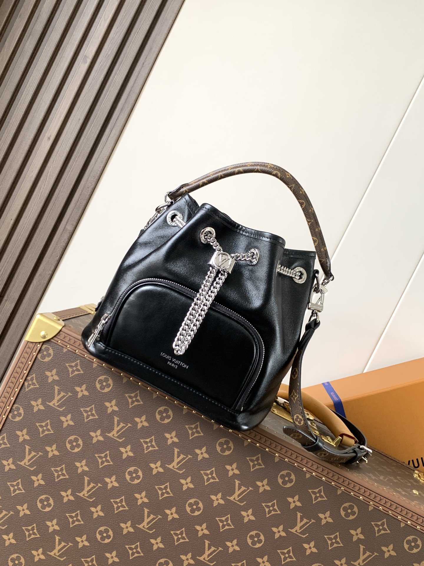LV MEN bag 50817A