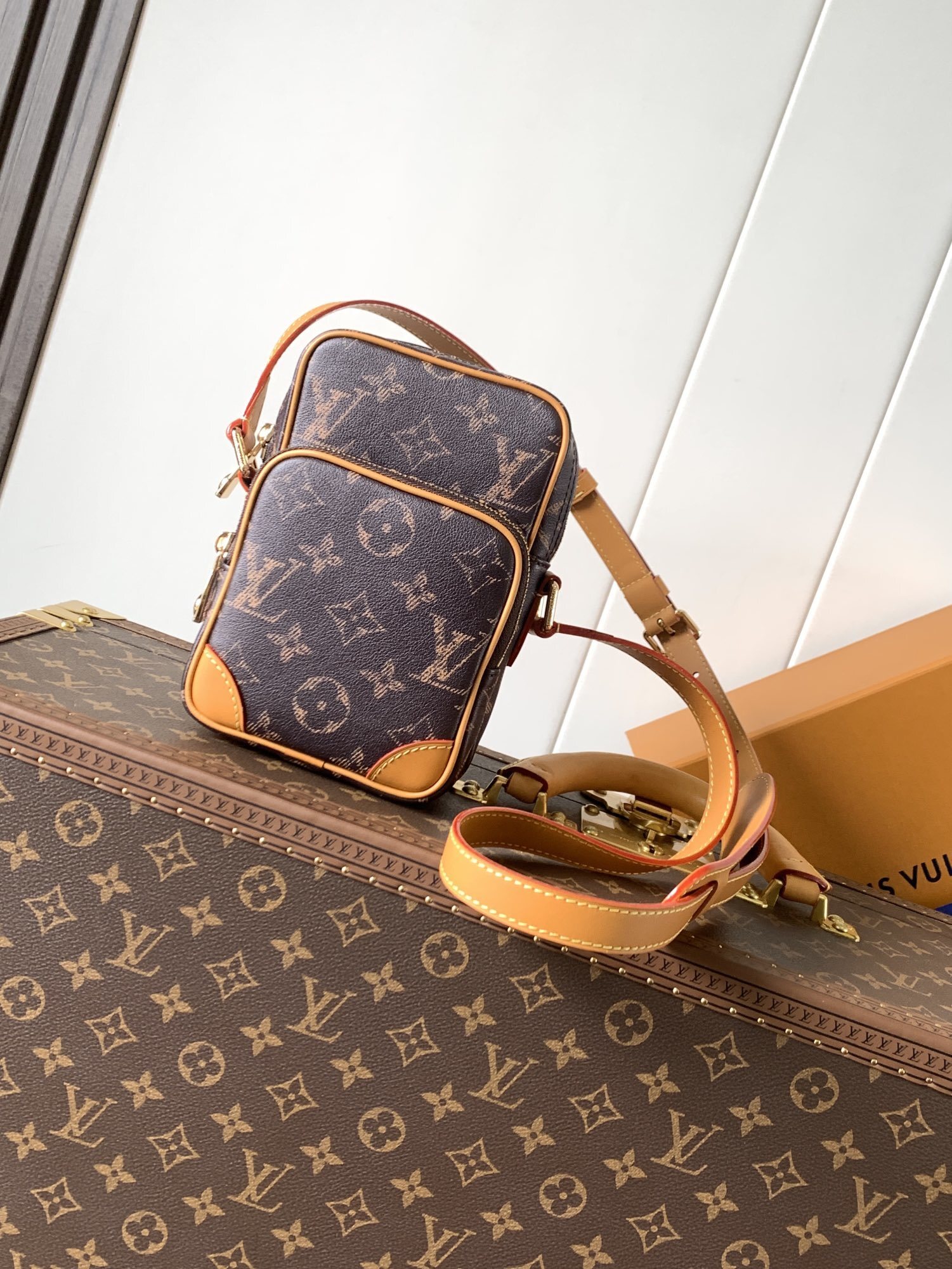 LV MEN bag 50817A