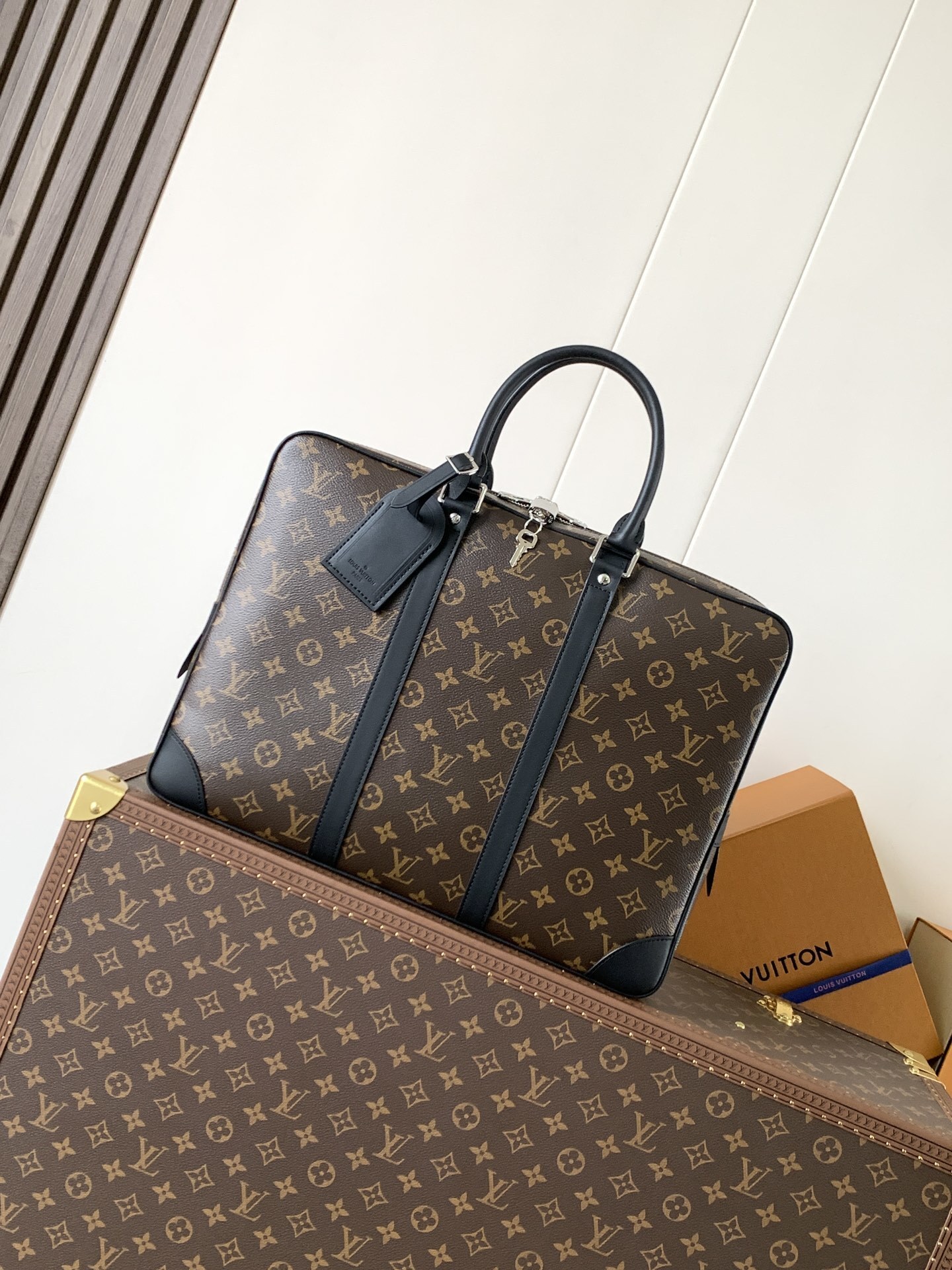 LV MEN bag 50817A